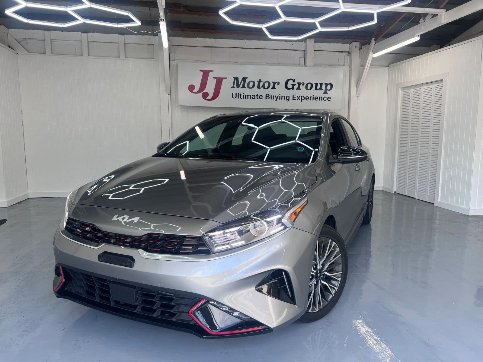 2023 Kia Forte — photo 1